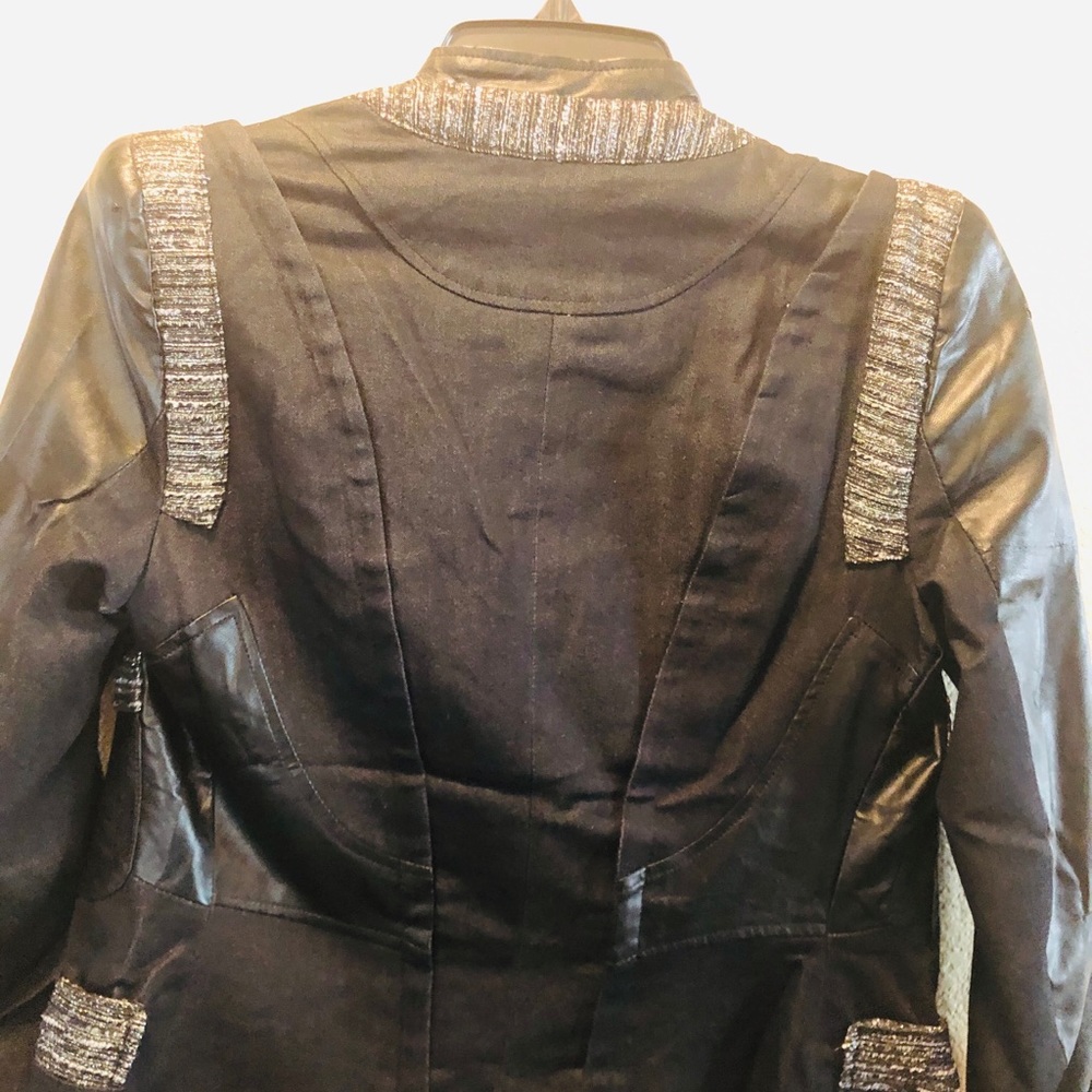 Jacket - Picture 2 of 5